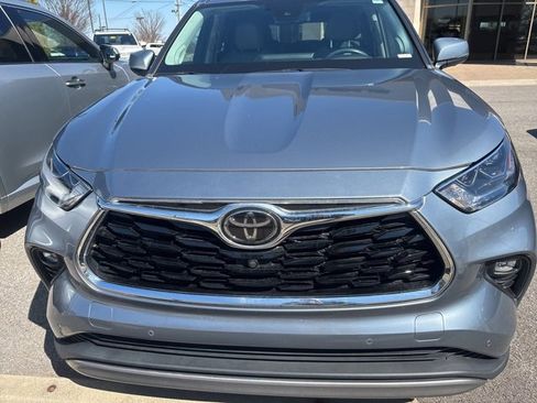 Used 2020 Toyota Highlander Platinum image 5