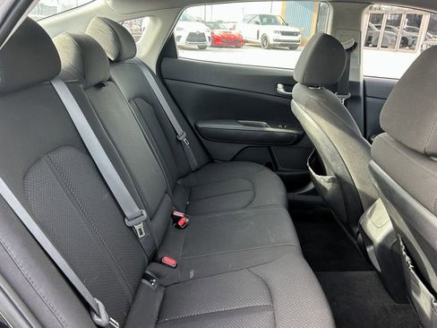 Used 2016 Kia Optima LX image 28