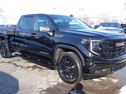 Used 2024 GMC Sierra 1500 Pro w/ Graphite Edition image 4