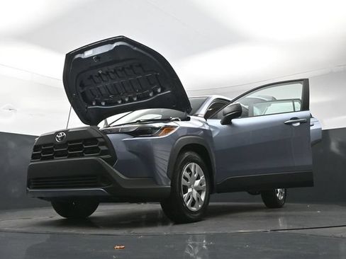 Used 2026 Toyota Corolla Cross L FWD image 35