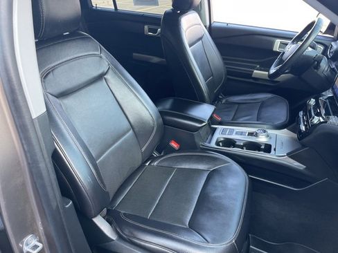 Used 2021 Ford Explorer Limited w/ Equipment Group 301A image 53