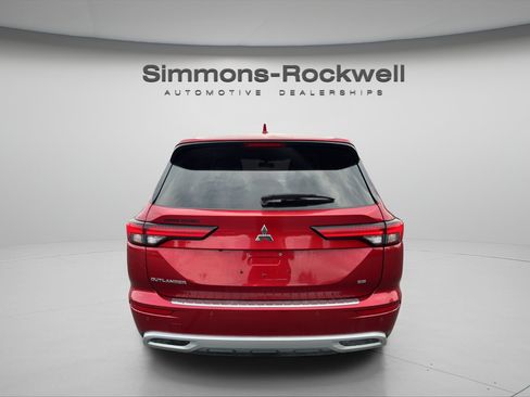Used 2022 Mitsubishi Outlander SE AWD/4WD image 4
