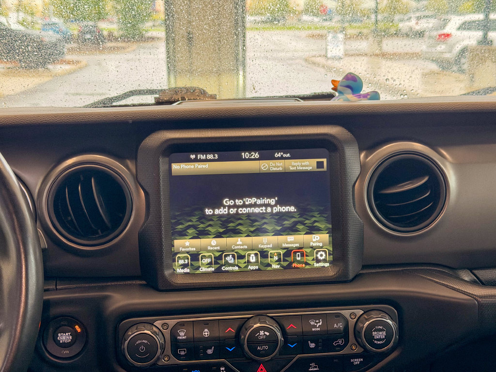 Used 2023 Jeep Wrangler Unlimited w/ Dual Top Group AWD/4WD image 17