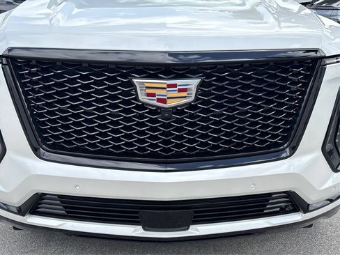 Certified 2025 Cadillac Escalade ESV Sport Platinum AWD/4WD image 17