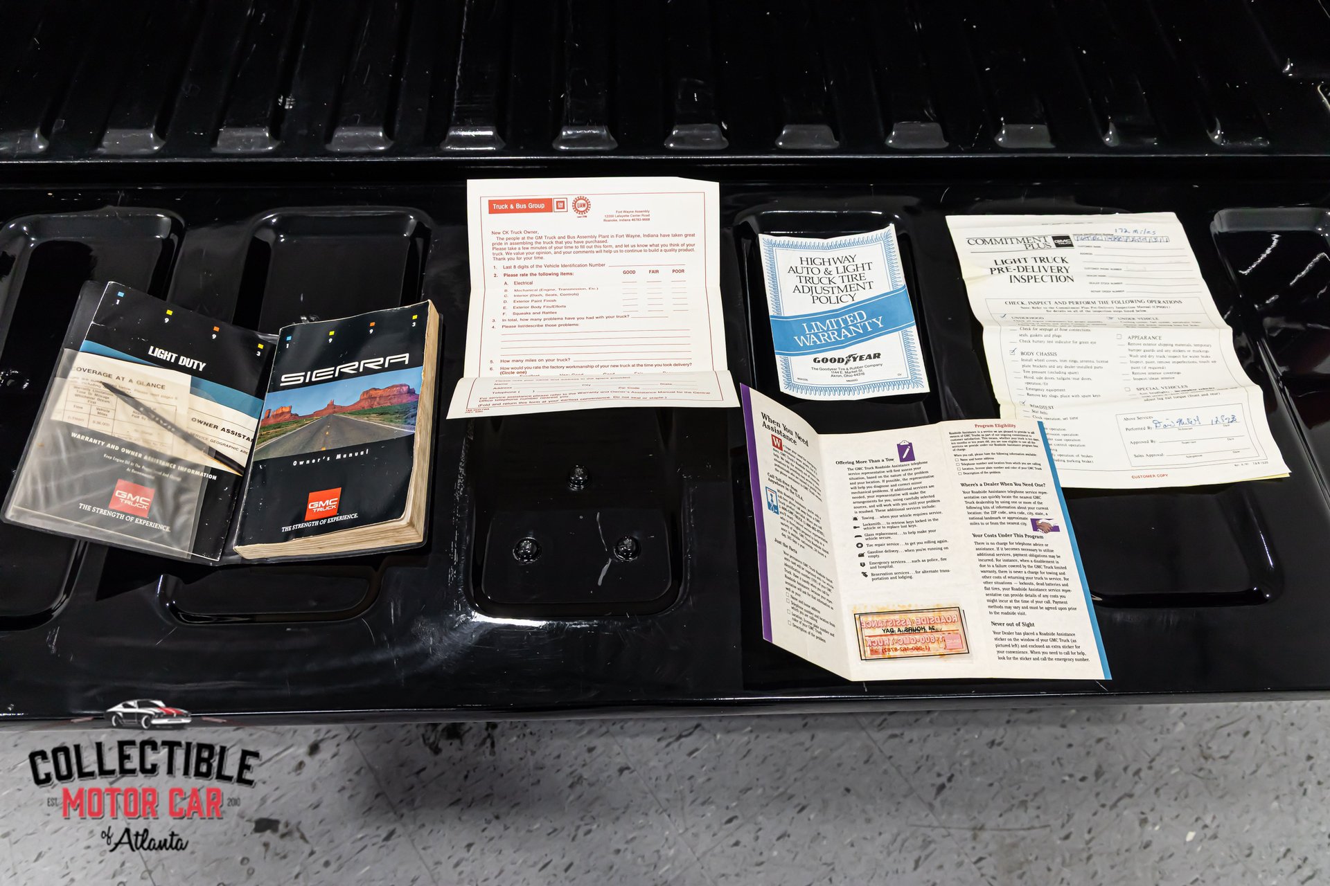 Used 1993 GMC Sierra 1500 2WD Regular Cab image 3