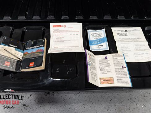 Used 1993 GMC Sierra 1500 2WD Regular Cab image 3