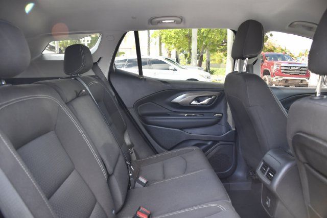 Used 2023 GMC Terrain SLE FWD image 23
