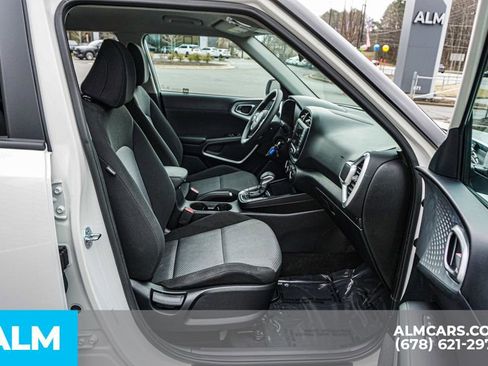 Used 2025 Kia Soul LX image 24