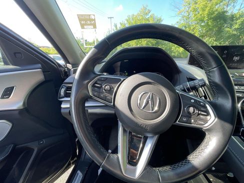 Used 2025 Acura RDX SH-AWD w/ Technology Package image 15