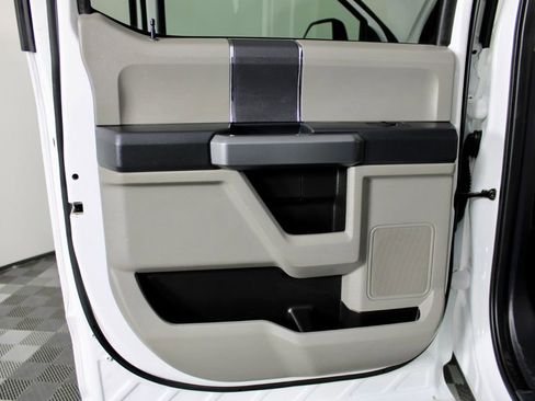 Used 2022 Ford F350 XLT w/ XLT Value Package image 32