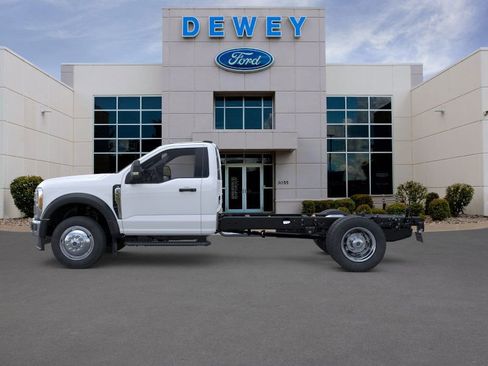 New 2025 Ford F550 4x4 Regular Cab Super Duty image 3