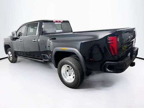 Certified 2025 GMC Sierra 3500 Denali Ultimate AWD/4WD image 5