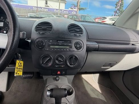 Used 2003 Volkswagen Beetle GLS FWD image 12