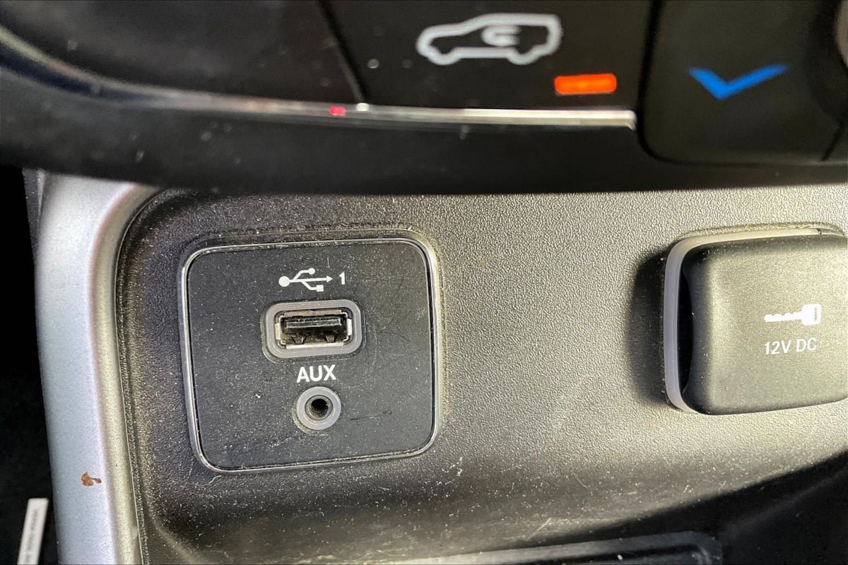 Used 2019 Jeep Compass Latitude w/ Popular Equipment Group FWD image 31