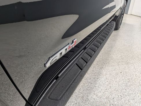 Used 2025 GMC Sierra 1500 AT4 w/ AT4 Premium Package image 10