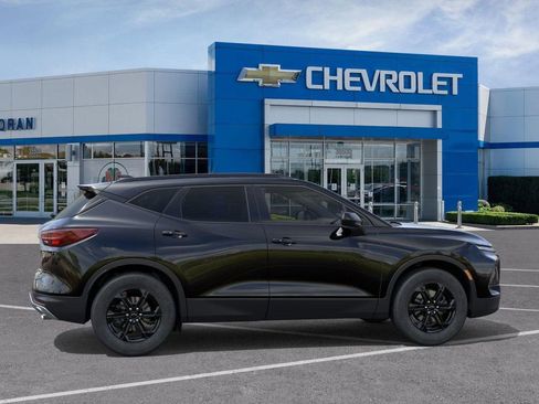 New 2026 Chevrolet Blazer LT image 5