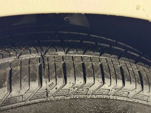 New 2026 Lincoln Corsair Premiere image 8