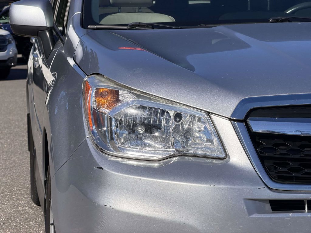 Used 2014 Subaru Forester 2.5i Limited AWD/4WD image 10