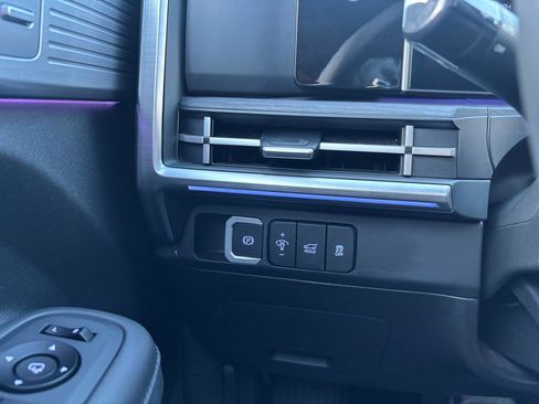 Used 2025 Hyundai Santa Fe Limited image 20