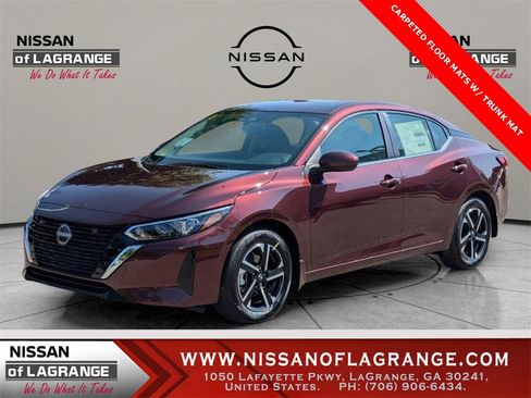 Used 2024 Nissan Sentra SV image 1