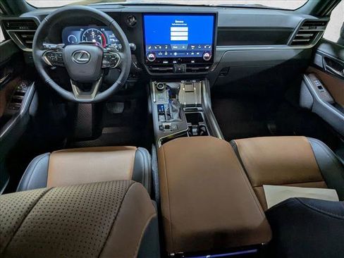 New 2026 Lexus GX 550 image 13