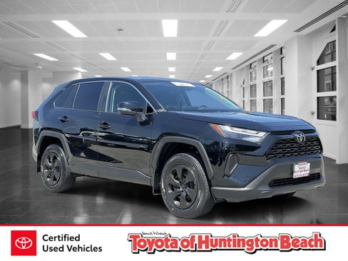 Certified 2024 Toyota RAV4 LE FWD image 1