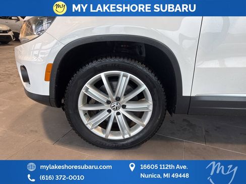 Used 2014 Volkswagen Tiguan SEL image 28