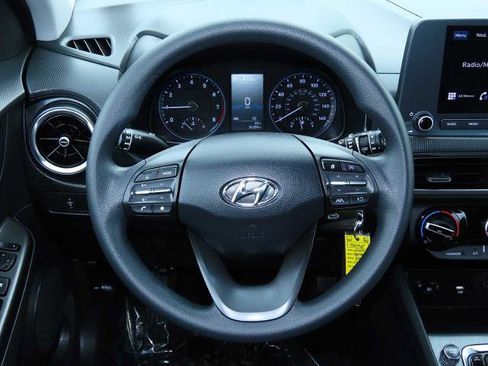 Used 2023 Hyundai Kona SE image 25