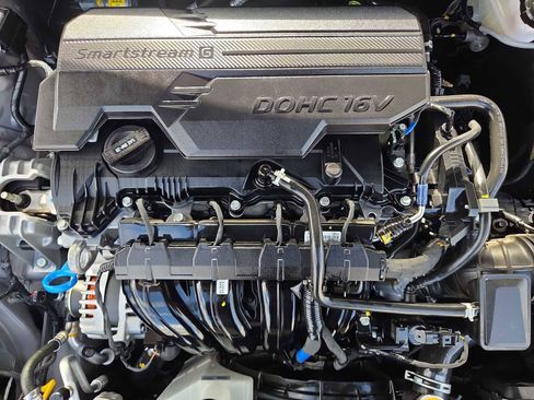 New 2025 Hyundai Elantra Sport image 14