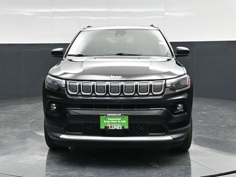 Certified 2022 Jeep Compass Limited image 4