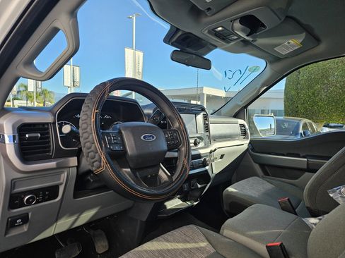 Used 2023 Ford F150 XLT image 5