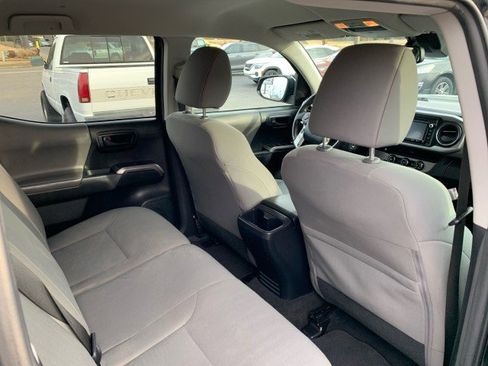 Used 2018 Toyota Tacoma SR5 image 15