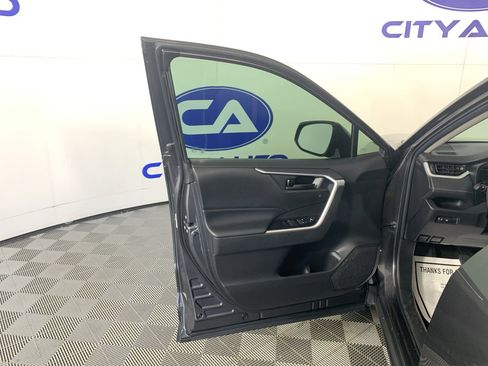Used 2022 Toyota RAV4 LE image 14