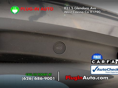 Used 2022 Tesla Model Y Performance AWD/4WD image 16