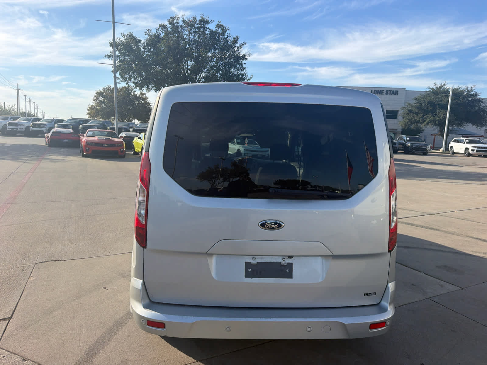 Used 2015 Ford Transit Connect XLT FWD image 4