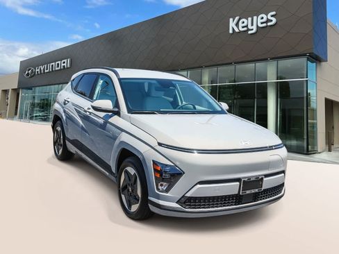 Certified 2024 Hyundai Kona SEL FWD image 3
