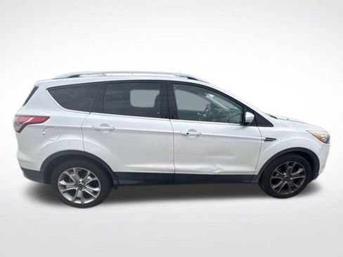 Used 2016 Ford Escape Titanium w/ Equipment Group 301A FWD image 9