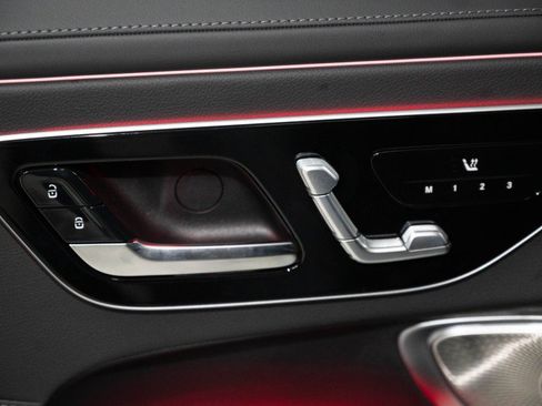 New 2026 Mercedes-Benz CLE 300 4MATIC Coupe image 19