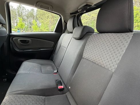 Used 2015 Toyota Yaris L FWD image 15