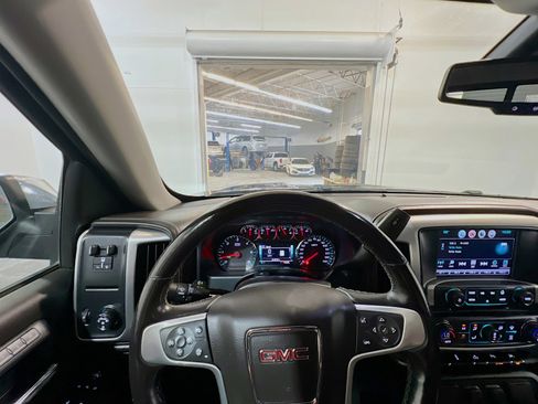 Used 2018 GMC Sierra 1500 SLT w/ Enhanced Driver Alert Package RWD image 22