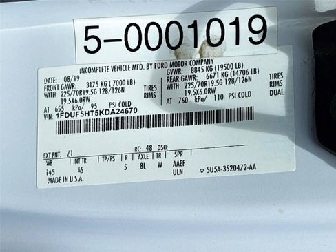 Used 2019 Ford F550 4x4 Regular Cab Super Duty image 24