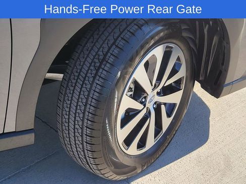 Certified 2025 Subaru Outback Premium image 6