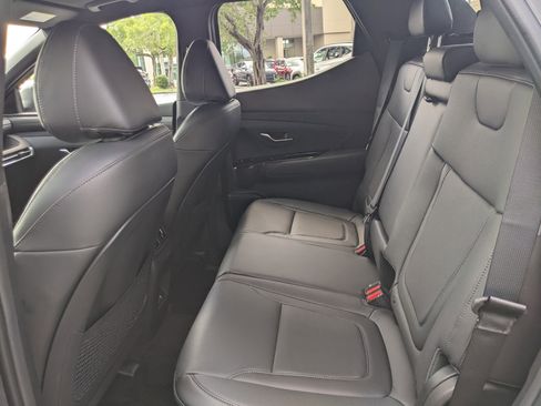 New 2025 Hyundai Santa Cruz Limited image 16