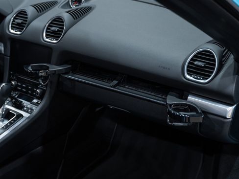 Used 2018 Porsche 718 Boxster S image 60