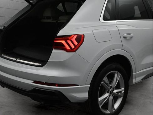 Used 2022 Audi Q3 2.0T Premium Plus w/ Premium Plus Package image 12