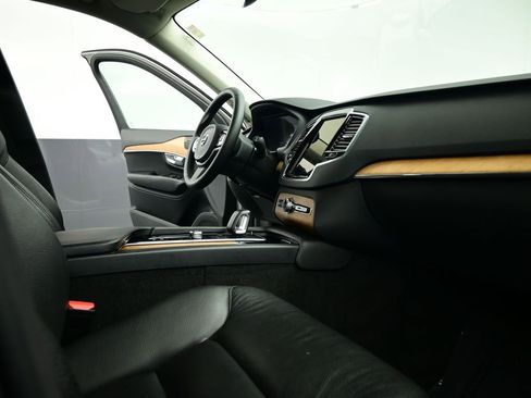 Used 2023 Volvo XC90 B6 Plus w/ Protection Package AWD/4WD image 60