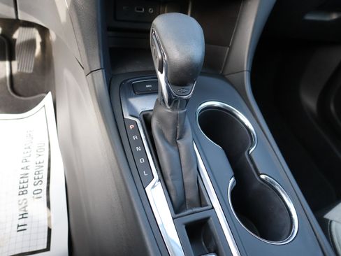 Used 2022 Chevrolet Equinox LS w/ LS Convenience Package image 30