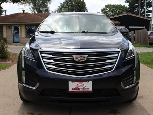 Used 2017 Cadillac XT5 Luxury AWD/4WD image 3