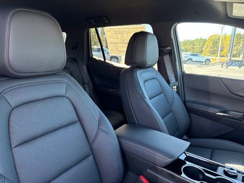 New 2026 Chevrolet Equinox LT image 11