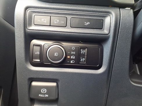 Certified 2024 Ford F150 XLT w/ Equipment Group 302A MID image 19